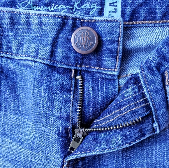 American Rag Flare Jeans - Picture 4 of 5